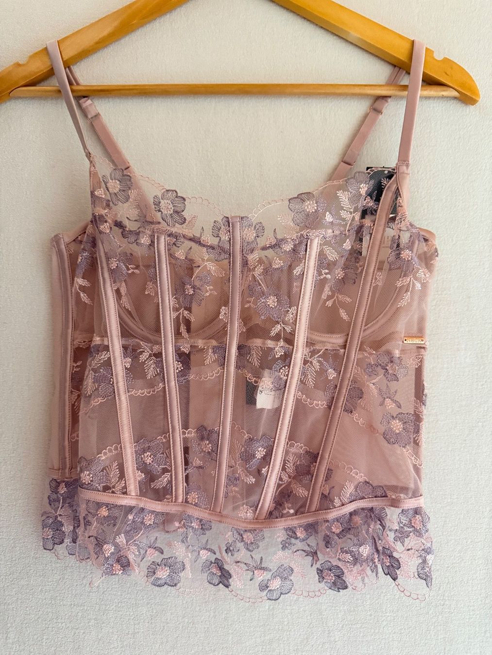 Hunkemöller Top: HUNKEMÖLLER, Bustier SOFIA, Grösse 80B, Farbe Lila – Nuovo e nell'imballaggio originale da Rudolfstetten venduto da gst_g7xl