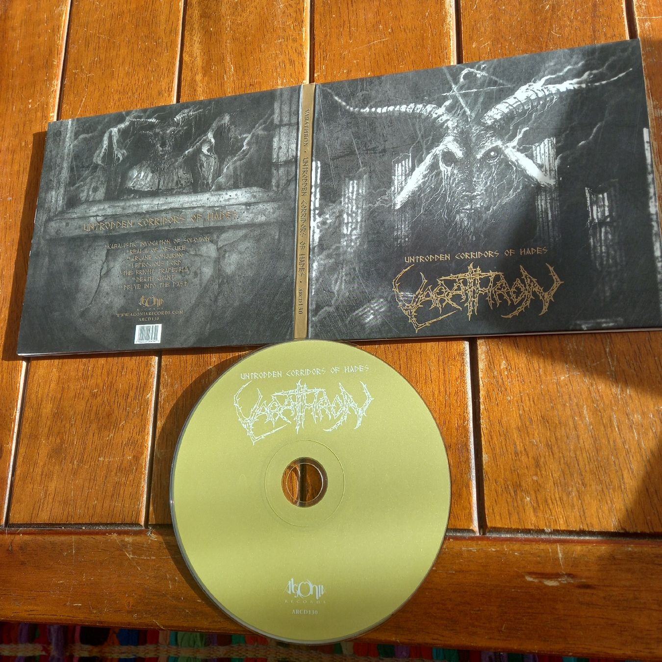 CDs: varathron- untro...(digi) – D'occasion à St-Cergue par VeganWarrior