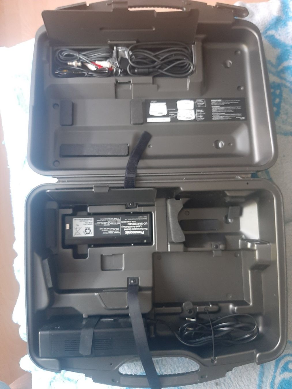 Panasonic Videocamere: Panasonic M10 VHS Videokamere Vintage – Usato da Kreuzlingen venduto da Jack.Daniels 5