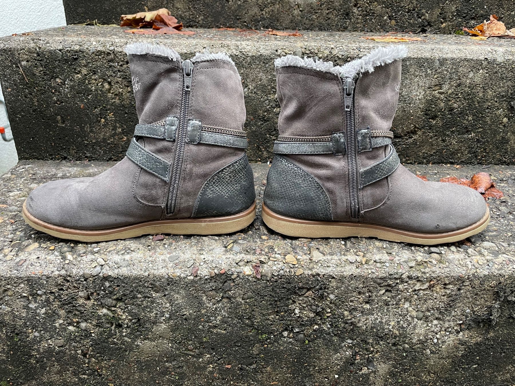 Tom Tailor Scarpe per ragazze: Tom Tailor Winter Stiefeletten Grösse 36/37 – Usato da Wetzikon ZH venduto da Youna01 1