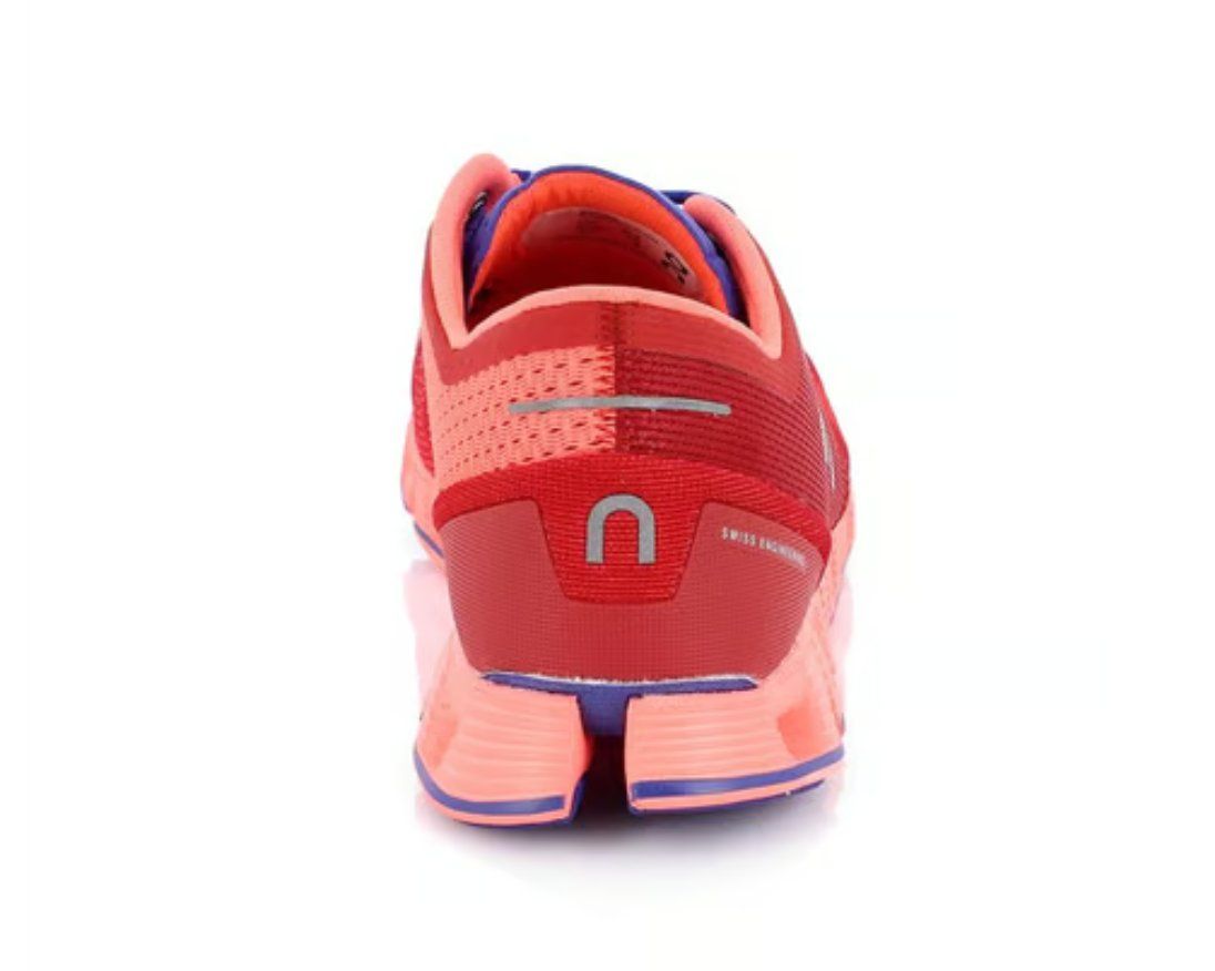 On Scarpe da donna: ON Laufschuh Cloud X Sneaker Grösse 36.5 – Nuovo e nell'imballaggio originale da Hombrechtikon venduto da Dannii0 2