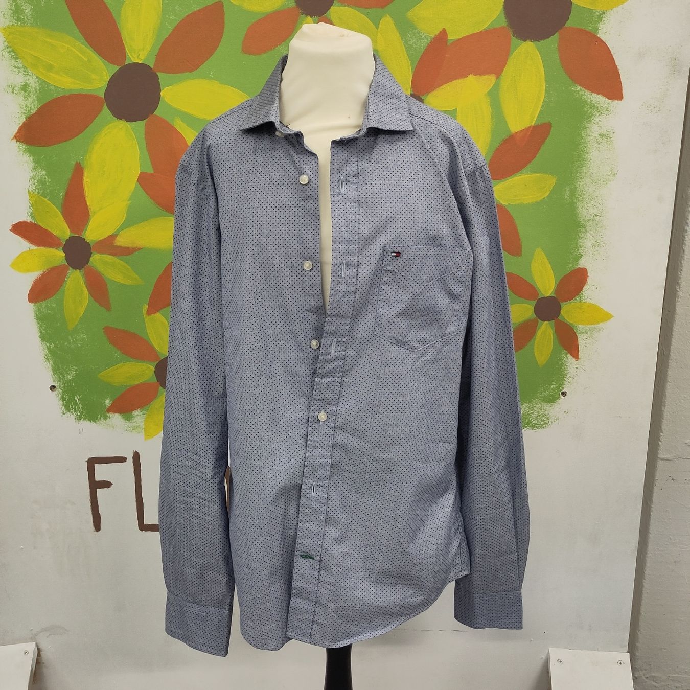 Tommy Hilfiger Hemden: Tommy Hilfiger Hemd Punkte Custom Fit  – Neu (gemäss Beschreibung) aus Pratteln von Cartonsducoeur_bl