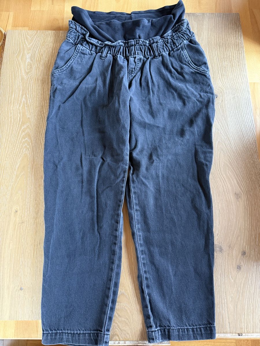 H&M Pantaloni: Lässige Schwangerschaftsjeans Grösse M – Usato da Pragg-Jenaz venduto da gobrist