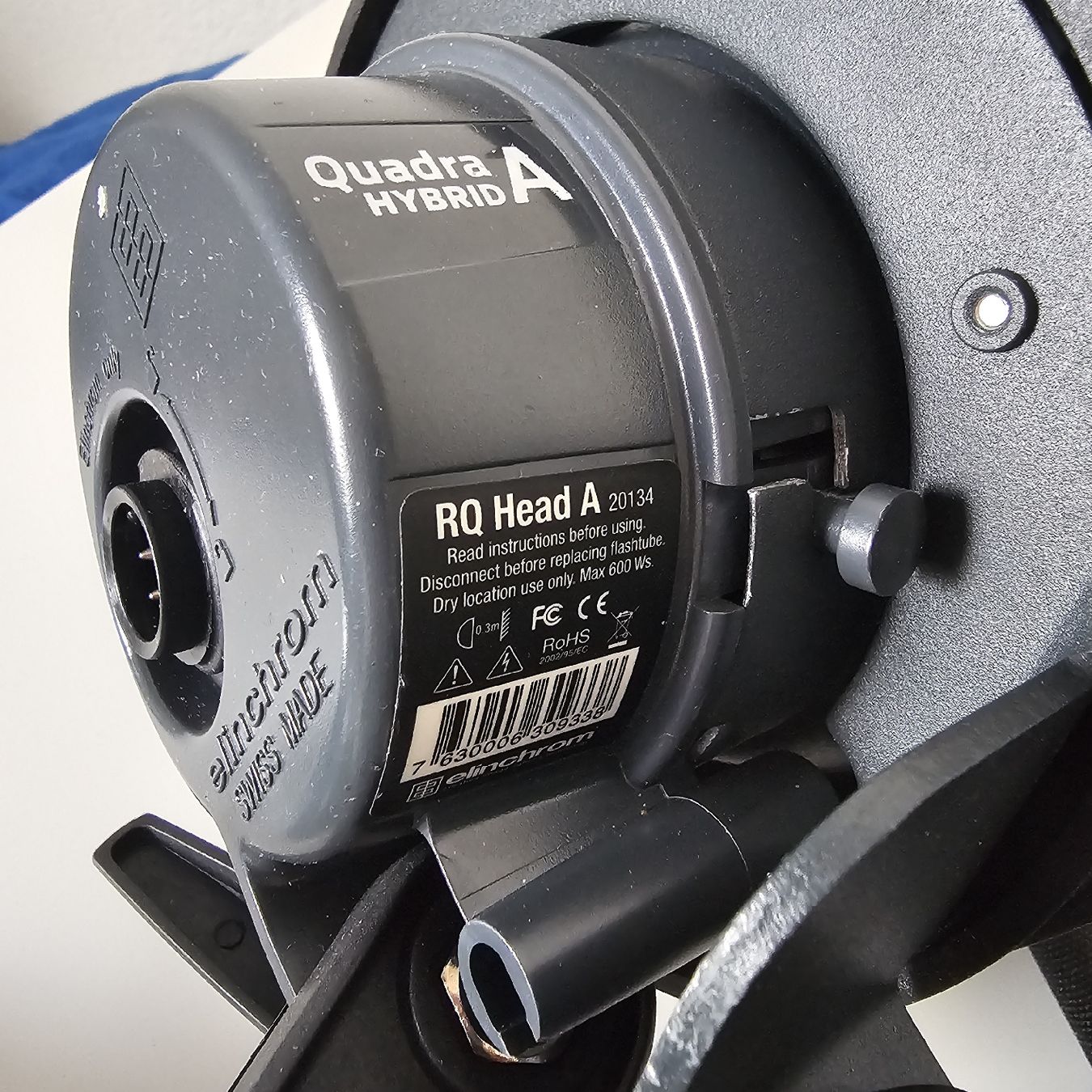 Elinchrom Flash: Elinchrom Quadra Hybrid Professional Lighting Kit Excellent – Usato da Matten b. Interl venduto da Vanilla8 4