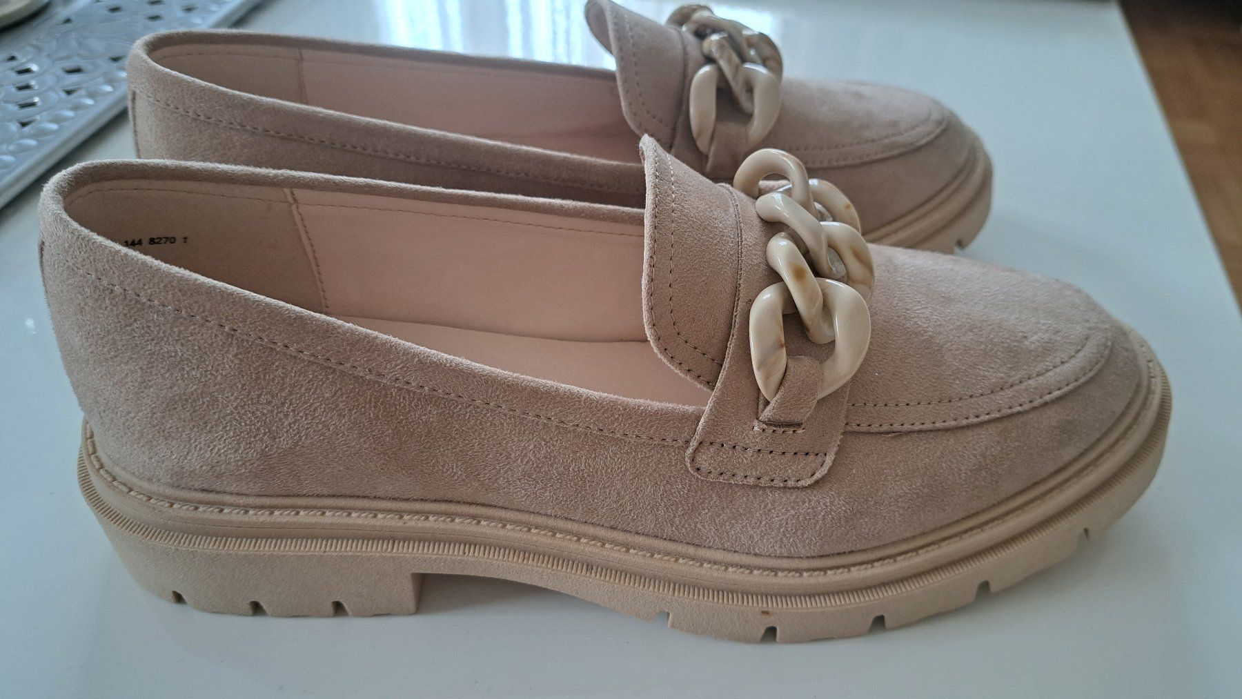Scarpe da donna: Schuh beige, Gr. 39, neu – Nuovo (secondo la descrizione) da Waldkirch venduto da alwiwasg 1