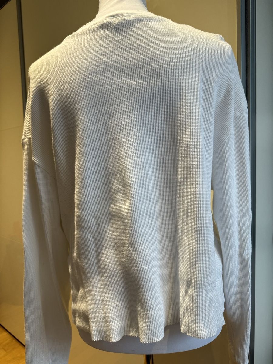 Brandy Melville Tops: 2 long sleeve shirts from Brandy Melville – Gebraucht aus Münchenstein von ArleneLM 1