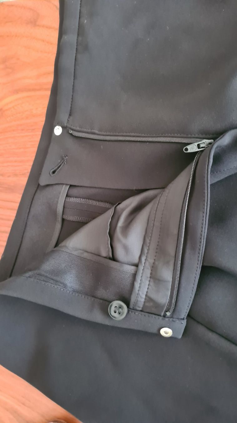 Armani Pantaloni: GIORGIO ARMANI HOSE NERO – Usato da Minusio venduto da Ninfa54 3
