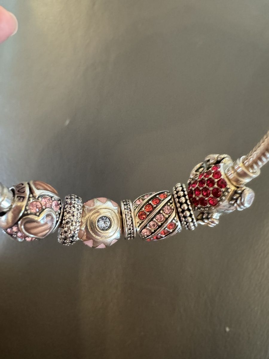 Pandora Bracelets: Pandora bracelet with charms  – D'occasion à Cormondreche par lisa_ml 1