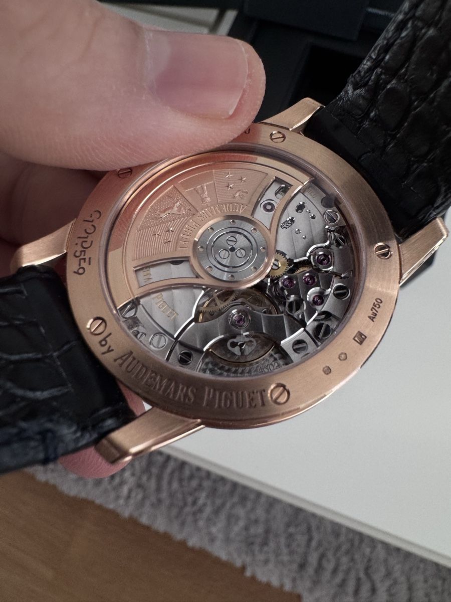 Audemars Piguet Uhren: Audemars Piguet Code 11.59 15210OR.OO.A028CR.01 – Neu (gemäss Beschreibung) aus Zürich von Dr.Patek 4