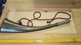 Antikes Feuerwehrhorn Messing Widmung 1981 guter Zustand