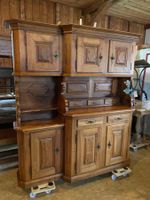 Barock Buffet Nussbaum, abgesetzt mit Nische