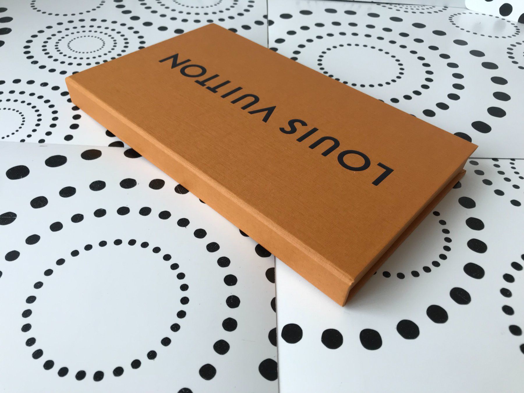 Louis Vuitton Altro in Decorazioni & Accessori: LOUIS VUITTON ORIGINAL - CARTON BOX CASE - TOP !!! – Nuovo (secondo la descrizione) da Epalinges venduto da dream-watch 2