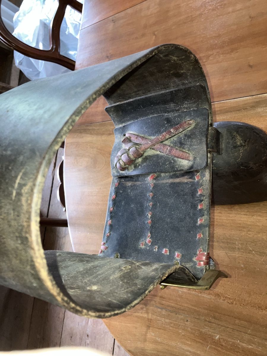 Glocken & Treicheln: Kuhglocke mit Lederriemen – Gebraucht aus Neftenbach von 889095 6