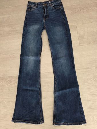 Bershka Jeans  Schlaghose   Gr. 32  neuwertig