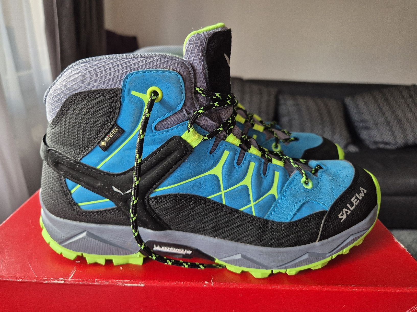 Salewa Chaussures hommes: Wanderschuhe von Salewa in der Größe 38 – D'occasion à Wittenbach par tsc_5tyv