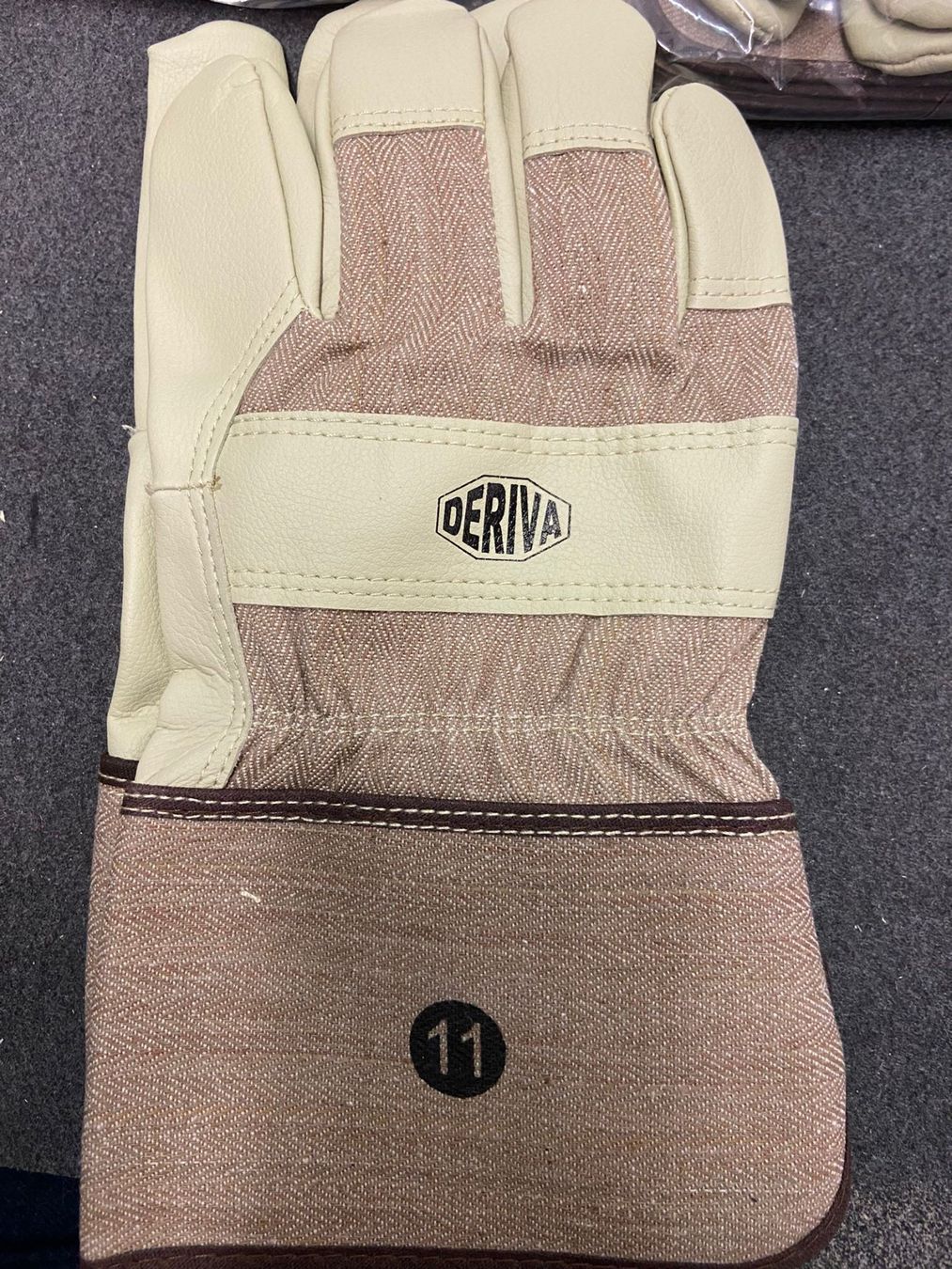Sonstige Accessoires für Herren: Arbeitshandschuhe 6 Paar Gr.11 – Neu (gemäss Beschreibung) aus Heerbrugg von ProBau-Liq 1