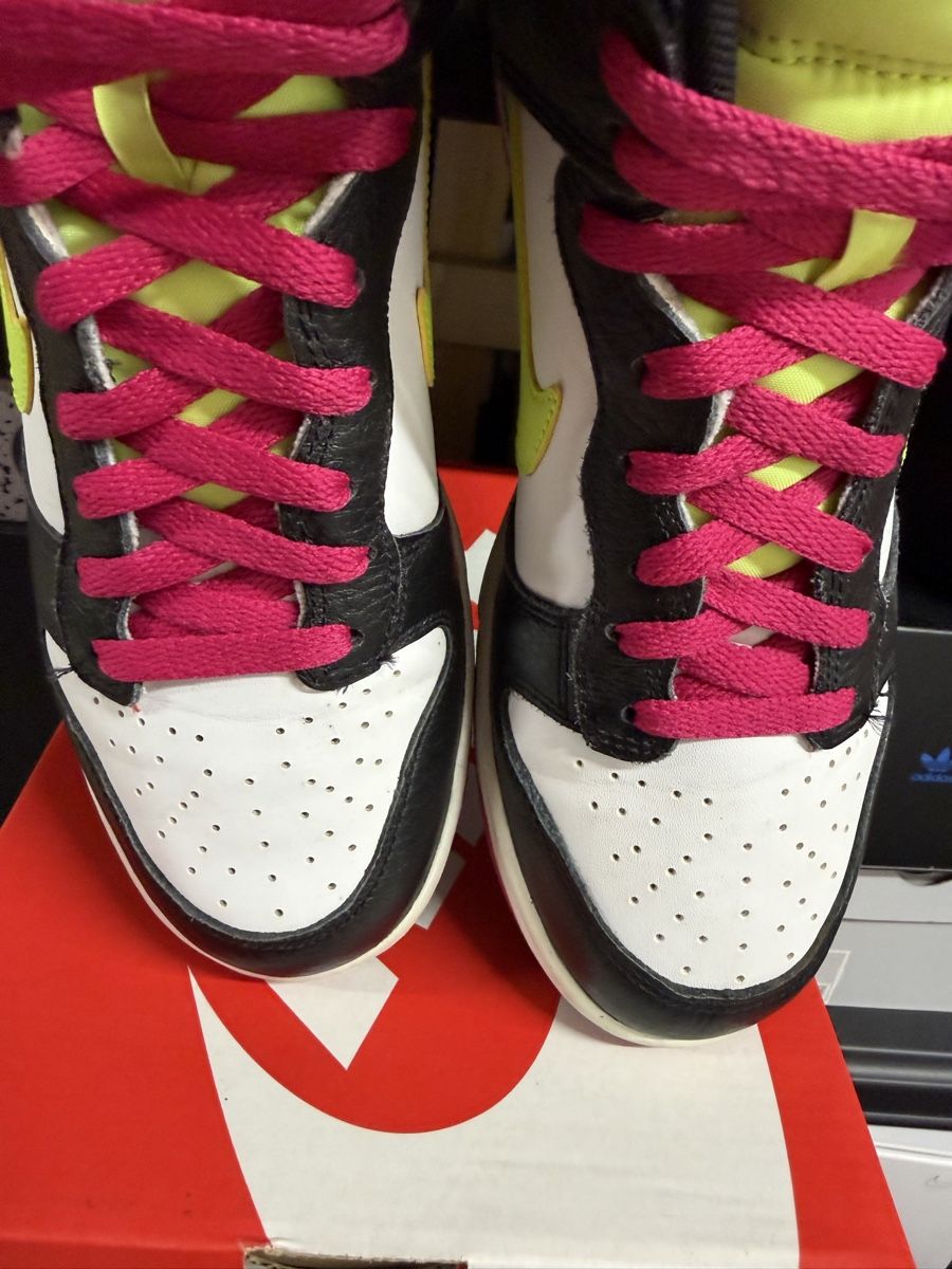Nike Scarpe da uomo: Nike Dunk High London Fireberry Volt (2012) – Usato da St-Légier-La Chiésaz venduto da Swoosh. 1