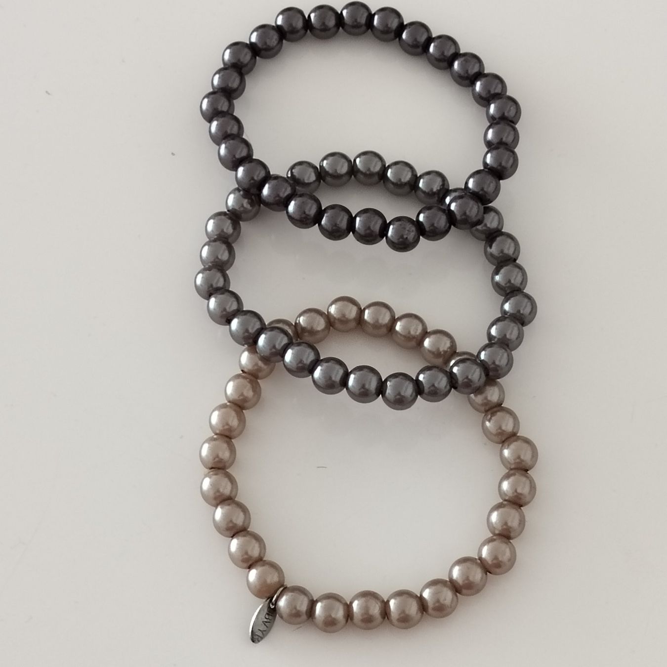 Bracelets: Drei Armband Echt Perlen – D'occasion à Basel par Meda.moja