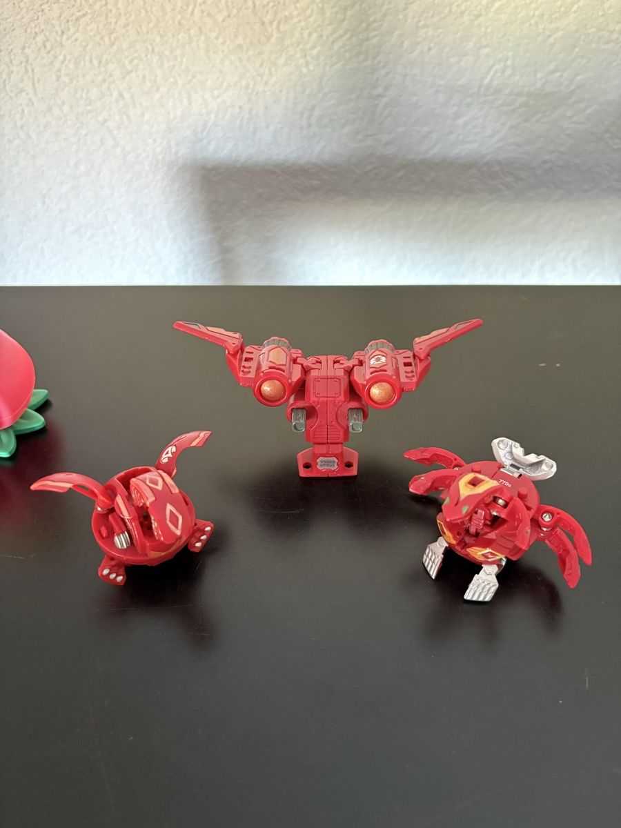 Spielzeuge: Bakugan (Figuren & Karten) – Gebraucht aus Aegerten von obixli 6