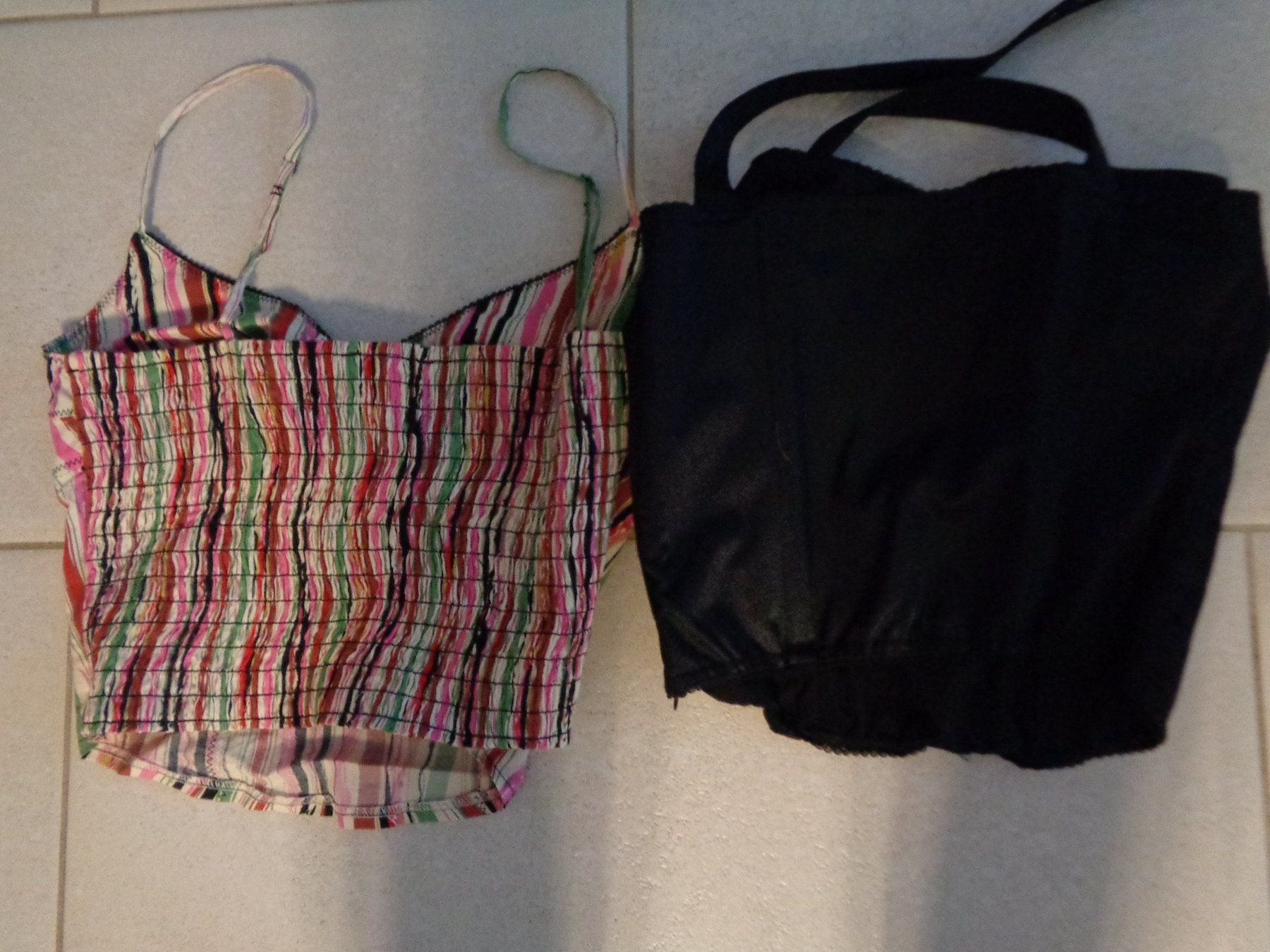 Kookai Kleiderpakete: 2xKOOKAI TOPS GR.36 NEUWERTIG – Gebraucht aus Rotkreuz von Samballi 3