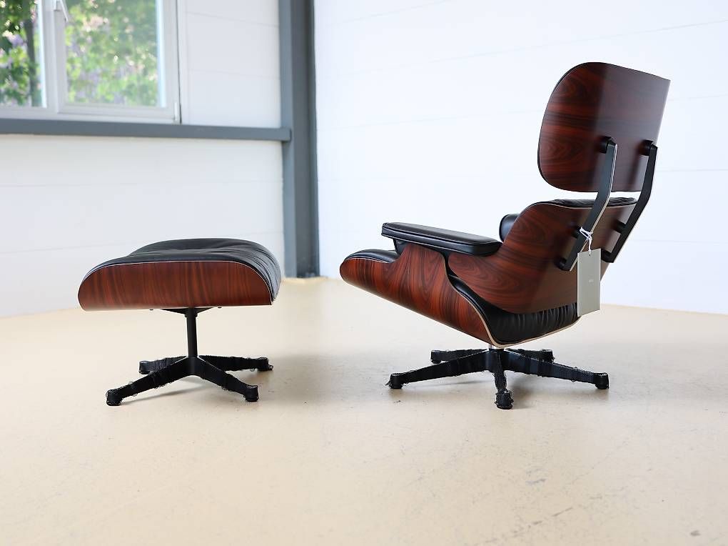 Vitra Sessel: VITRA, Eames Lounge Chair - Palisander – Neu (gemäss Beschreibung) aus Meinisberg von atelier_TILIJA