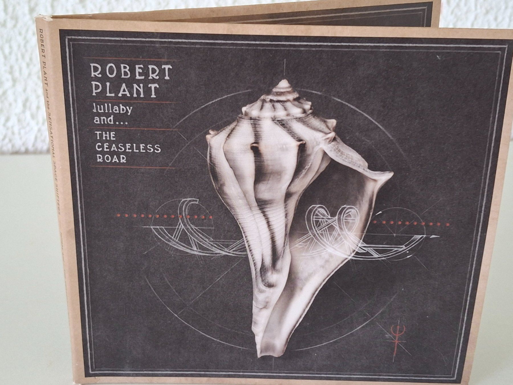 CD: CD Robert Plant - Lullaby and...The Ceaseless Roar✨ – Usato da Aarberg venduto da Jackup1