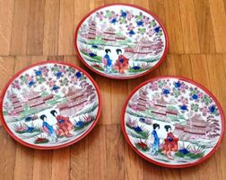Untertassen mit Geisha Design, Fine Bone China - 3 Stück -