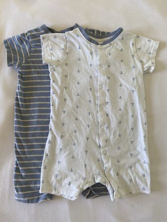 2 Strampler/Pyjama Kurzarm Jungen Grösse 86 Anker Streifen