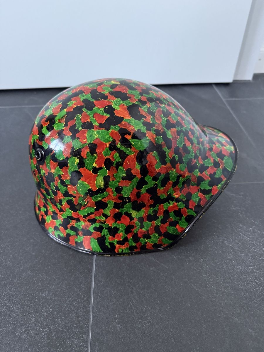 Schweizer Armee Uniformen & Effekten: M18 Schweizer Stahlhelm – Gebraucht aus Goldach von igwhitestar