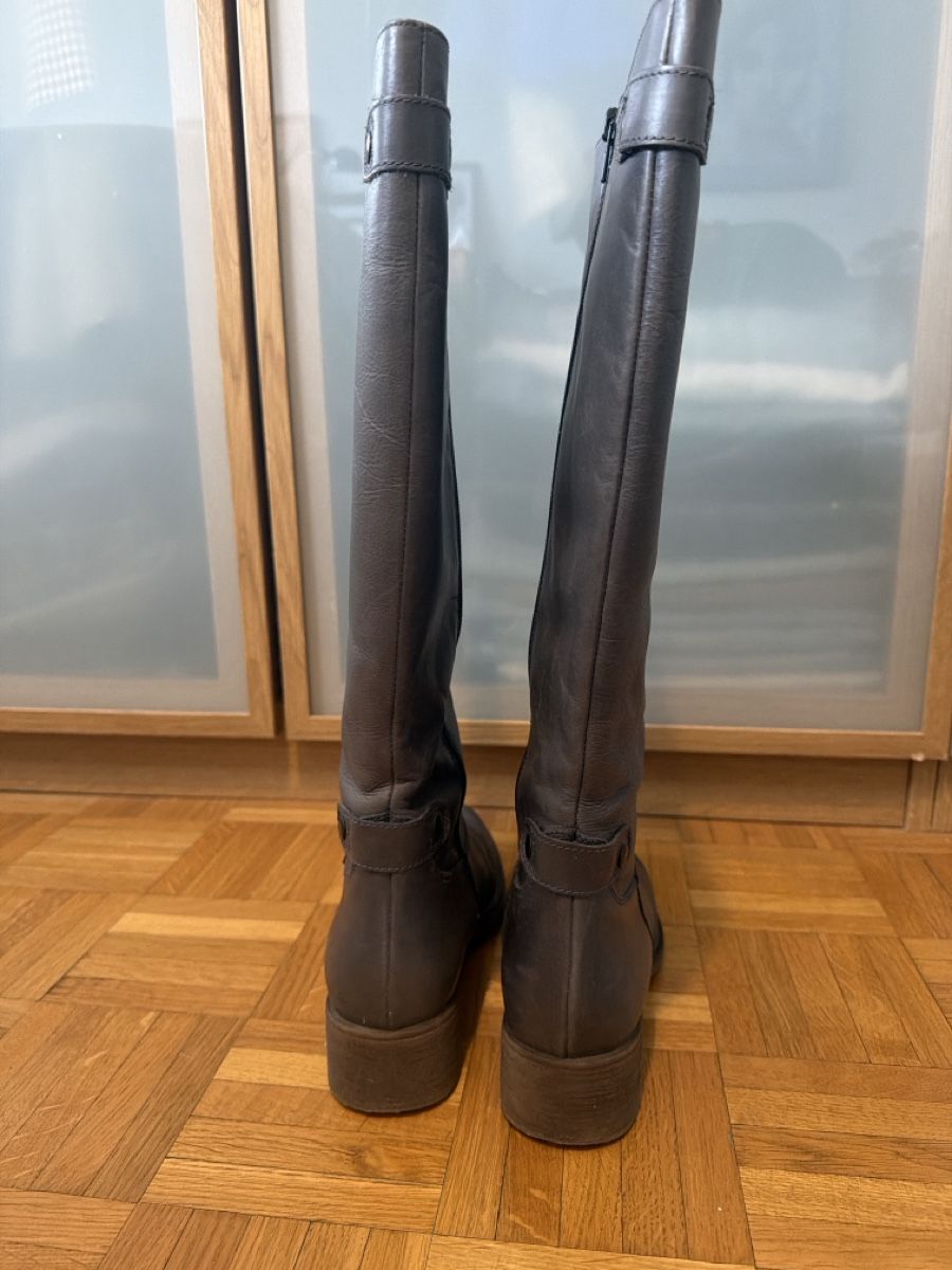 Cyrillus Scarpe da donna: Bottes Cyrillus en cuir P39 – Usato da lausanne venduto da Bigmama777 2