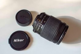 Nikon AF Zoom Objektiv 28-80mm f3.5-5.6