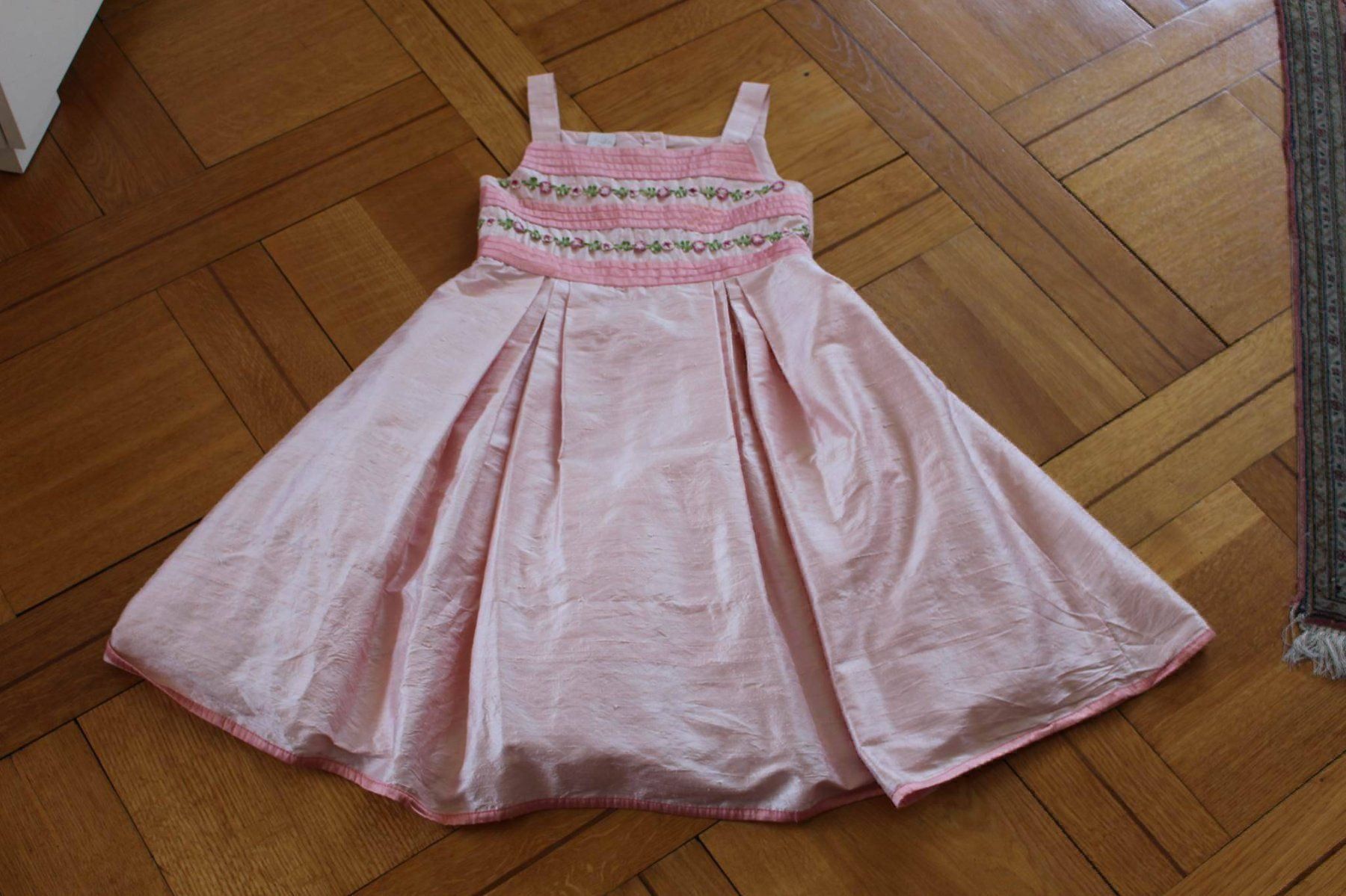 Vestiti & Gonne: Schönes Blumenmädchen Kleid – Usato da Genève venduto da Livsonman 2