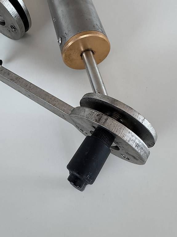 Stucki Thun Accessori: 2x Rutenhalter Flex Einfach Stucki – Usato da Jaberg venduto da Hotspur_82 2