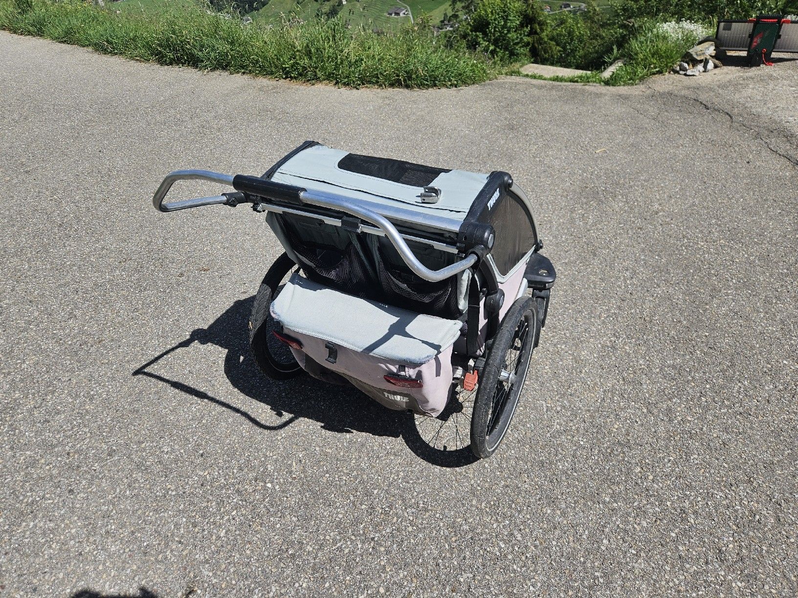 Thule Anhänger: Thule Chariot cross 2 – Gebraucht aus Alt St. Johann von Bergbueb02 1