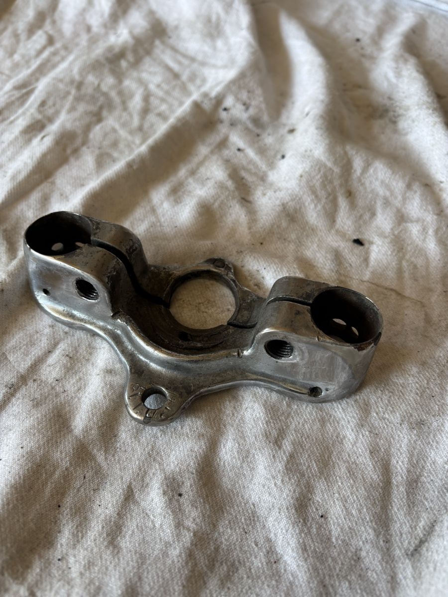 Harley-Davidson Alle Motorradersatzteile: Harley Davidson Gabelbrücke Springer – Gebraucht aus Schötz von Harley35 4