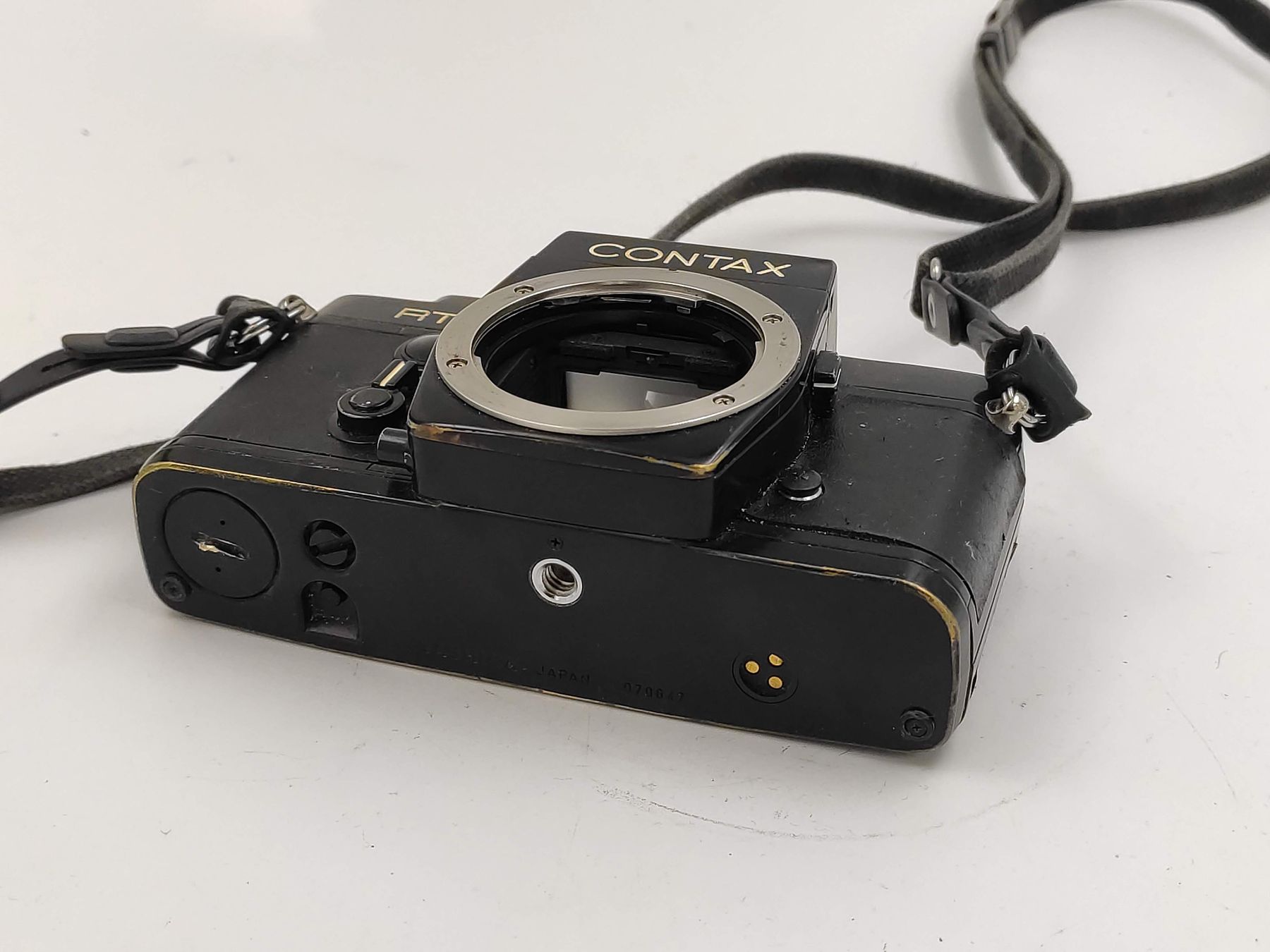 Contax Kamera: Contax RTS Spiegelreflexkamera Body – Defekt aus Kreuzlingen von Tewes 6