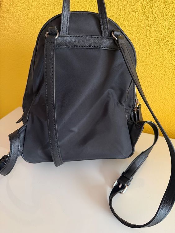 Guess Zaini: Guess - Rucksack - schwarz – Usato da Cugnasco venduto da tizianaq 6