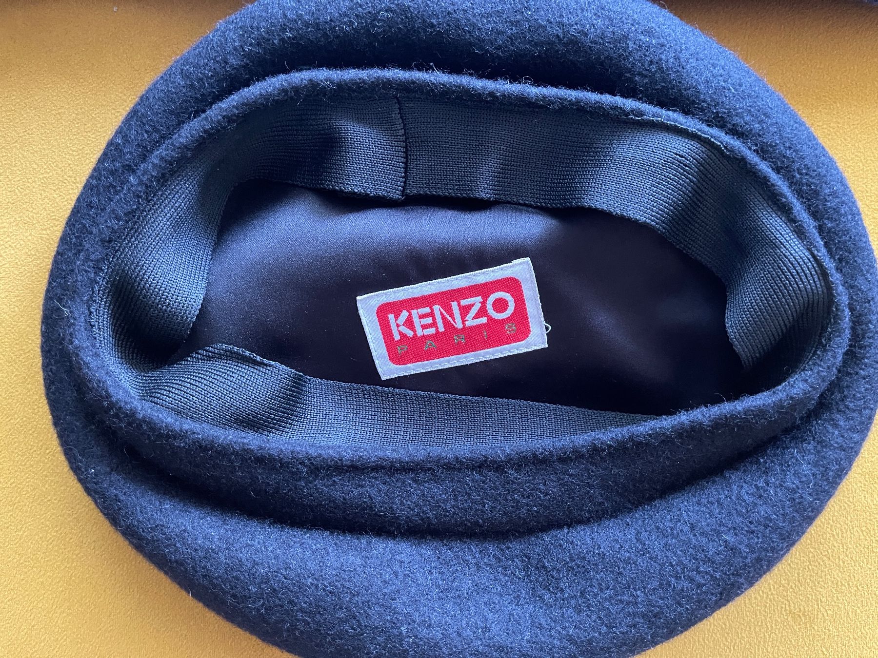 Kenzo Copricapi, berretti & cappellini: KENZO Baskenmütze Béret – Nuovo (secondo la descrizione) da Zürich venduto da STYLEHAUS 2