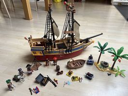 Playmobil Piratenschiff mit Insel