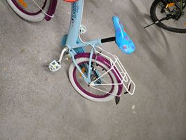 Kindervelo mit Helm