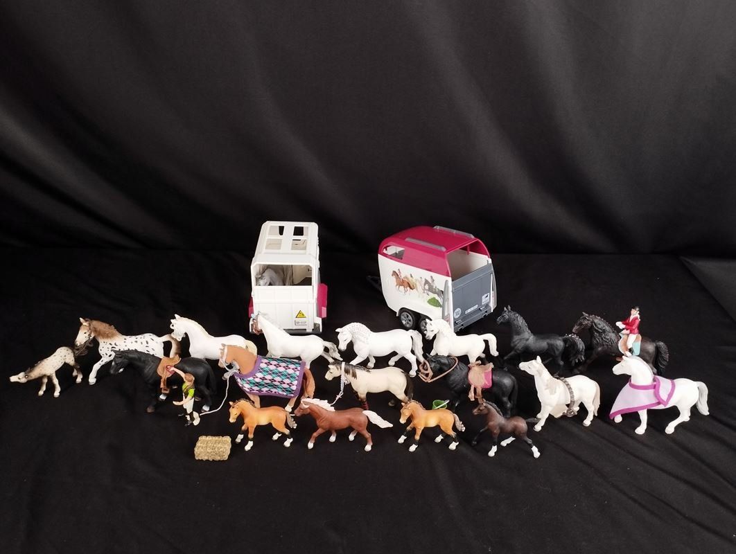 Schleich Giocattoli: SCHLEICH Reiterhof – Usato da Schübelbach venduto da Restwert_Schubelbach 8