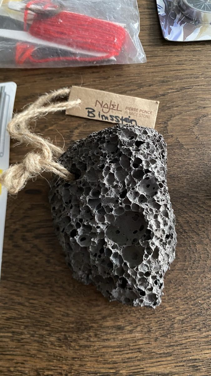 Migros Tutte le decorazioni: Diverse Artikel: Kompass, Bimsstein, Pompon, Pralineform  – Usato da Hochwald venduto da _biene_ 2