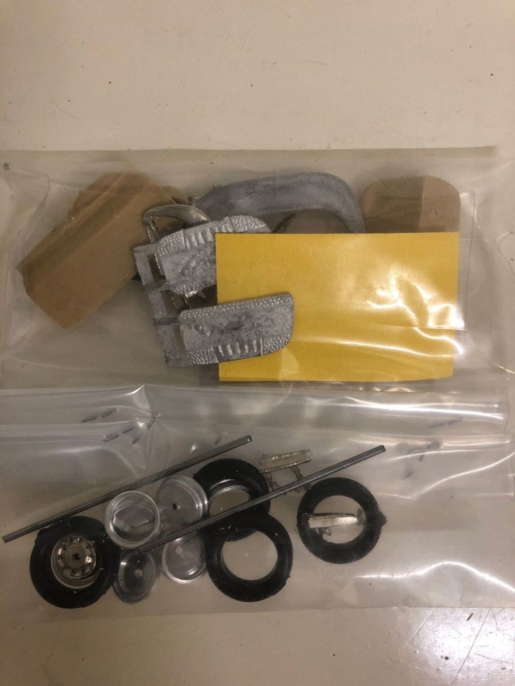 Ferrari Modellini d'auto: FDS-Kit Ferrari 1/43 – Nuovo (secondo la descrizione) da Muttenz venduto da Gucci2005 4