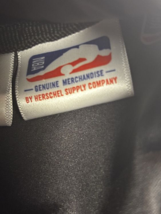 Herschel Borse: Chicago Bulls NBA Herschel Sac banane très bonne état – Usato da Genève venduto da MonPucier 8
