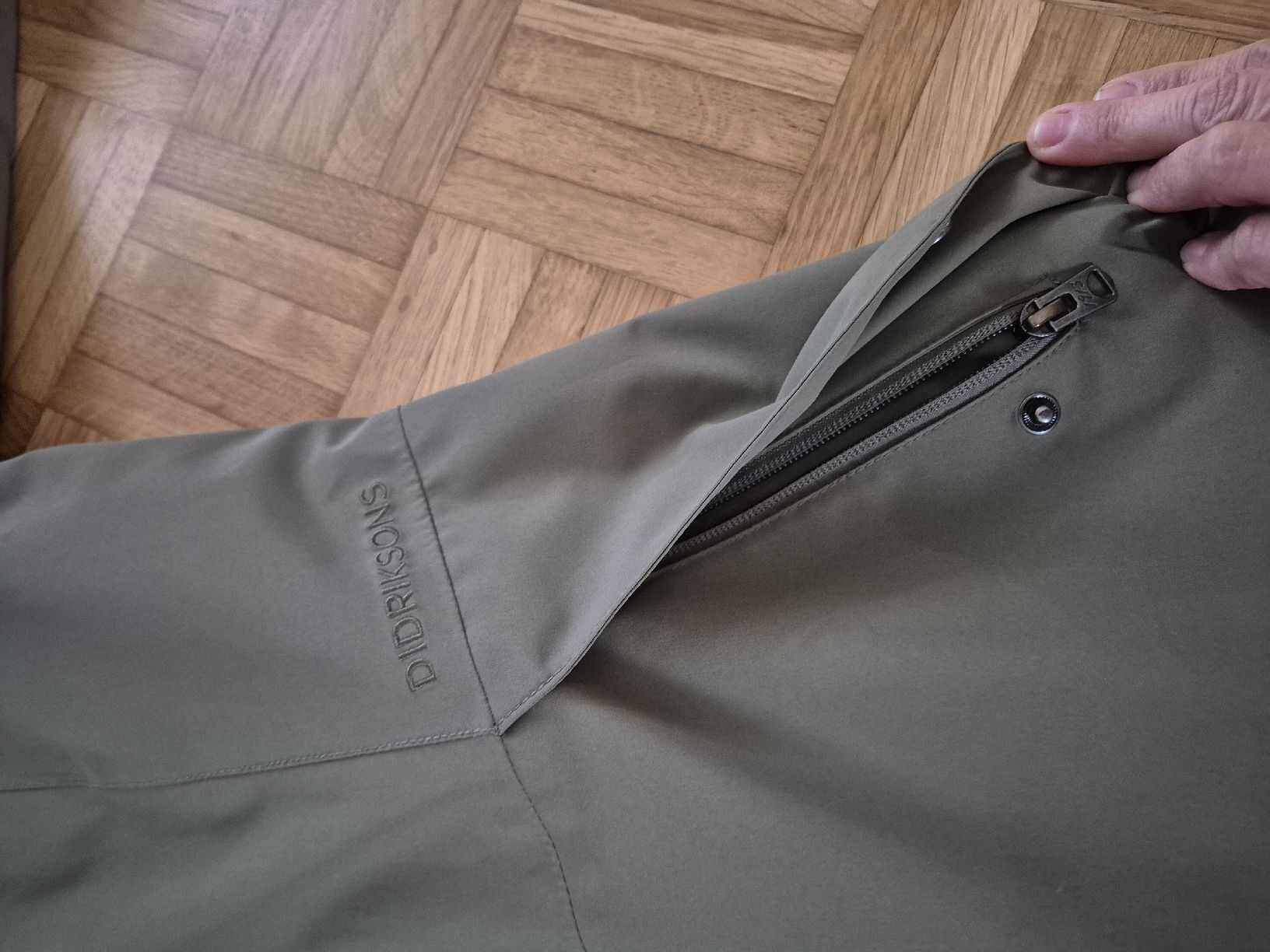 Didriksons Cappotti: Didricksons jacke num.42 np : 230,- – Usato da Wetzikon ZH venduto da Santalik 6