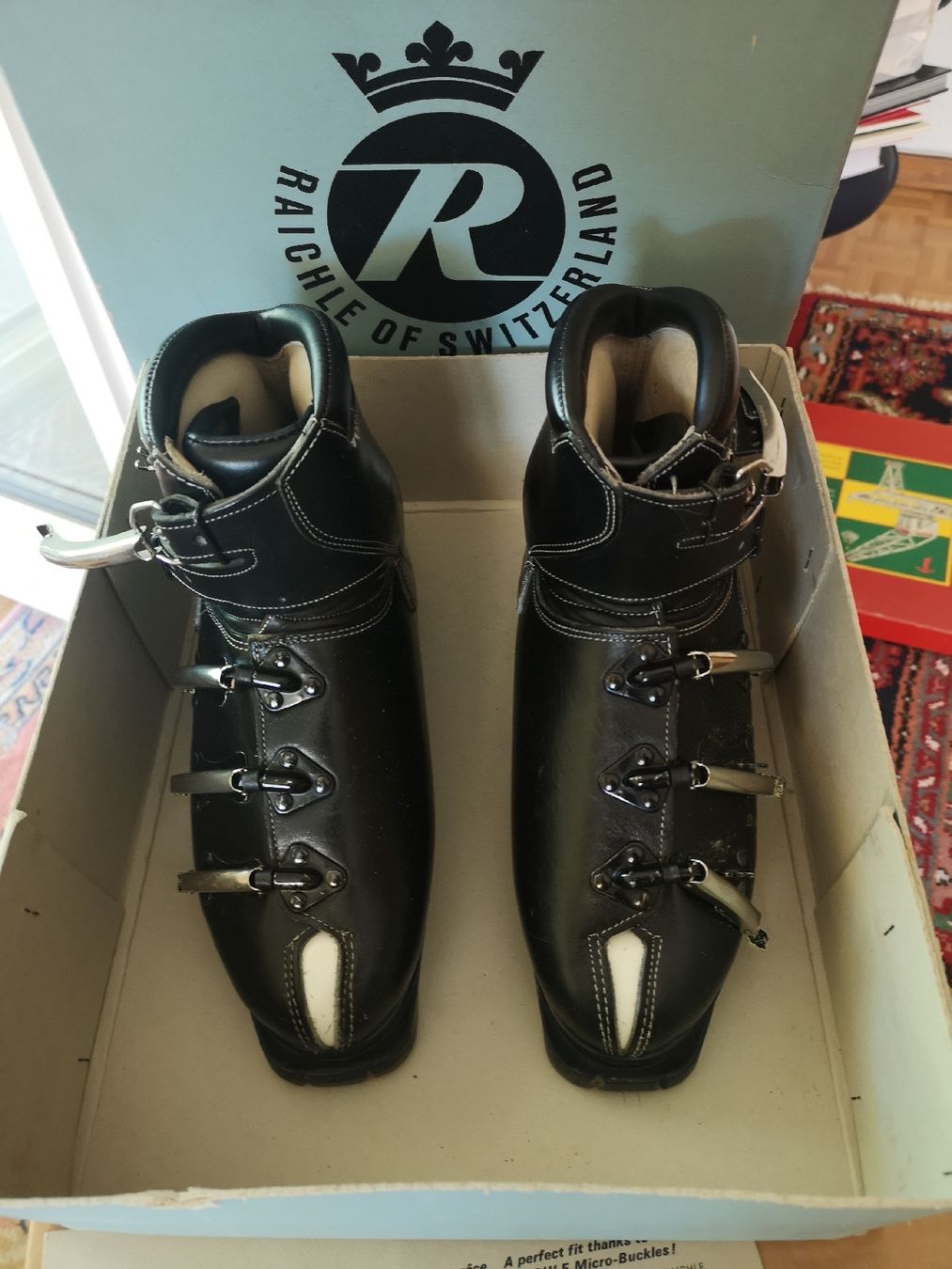 Raichle Damenschuhe: Alte Skischuhe von Raichle  – Gebraucht aus Cologny von ritalmachine