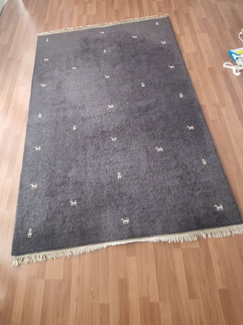 Ikea Indo Gabbeh Teppich, 170x240cm, grau, Top Zustand (Gebraucht) in Meilen für CHF 20 – nur Abholung auf Ricardo kaufen