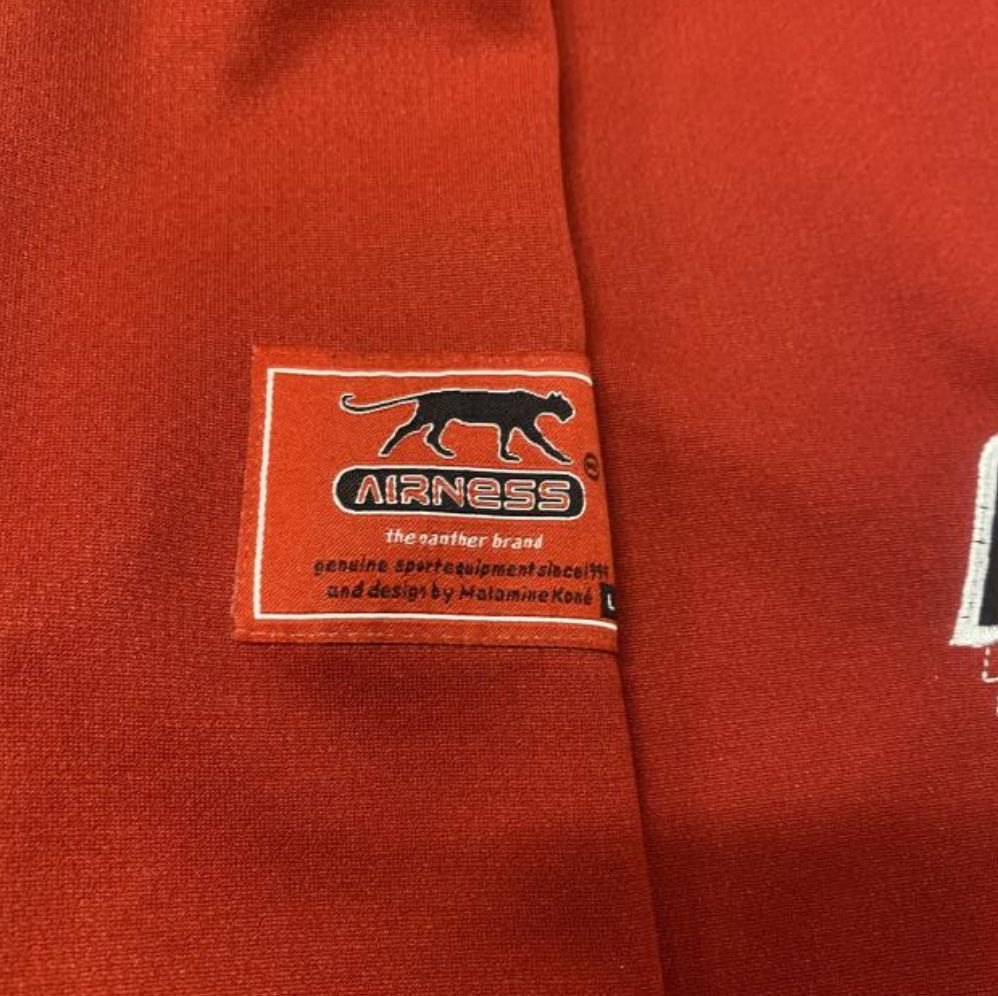 Pullover & Sweatshirts: Airness Pullover sport – Neu (gemäss Beschreibung) aus St. Gallen von sourced_limited 2