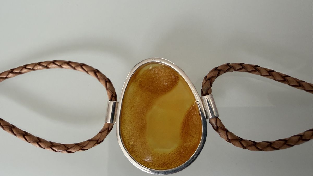 Armbänder & -reifen: Märchenhafter Bernstein als Armband auf Leder – Neu und originalverpackt aus Ebikon von Leonidas2 5