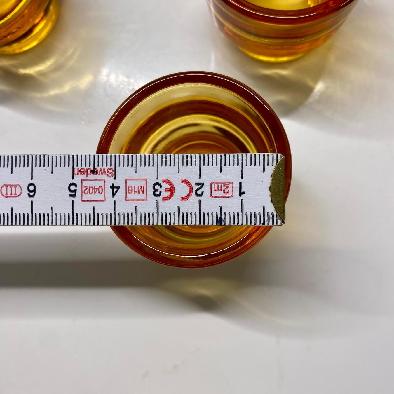 Sonstiges Geschirr: 6er Set antike Eierbecher aus Glas, gelbbraun – Gebraucht aus Krauchthal von SamsPuce 2